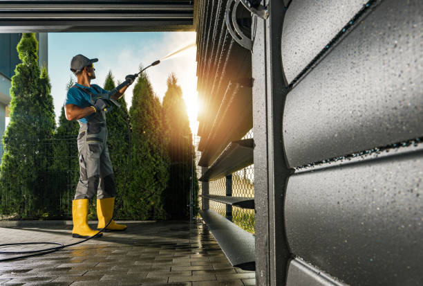 Best Animal Enclosure Cleaning  in Heritage Lake, IN